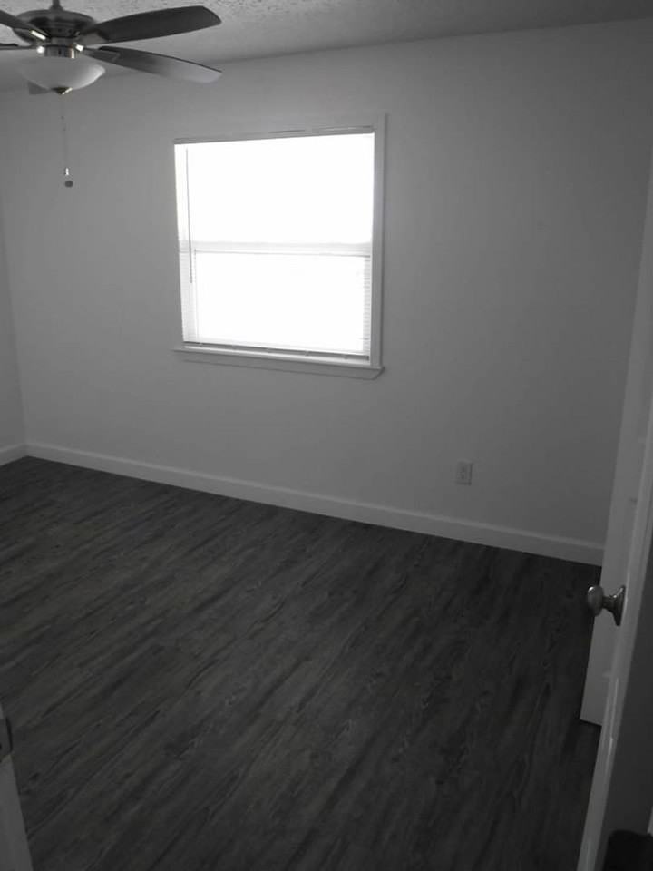 1637 N James Ave - Photo 5 of 8