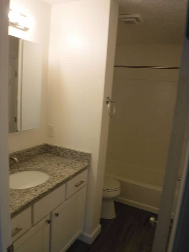 1637 N James Ave - Photo 7 of 8