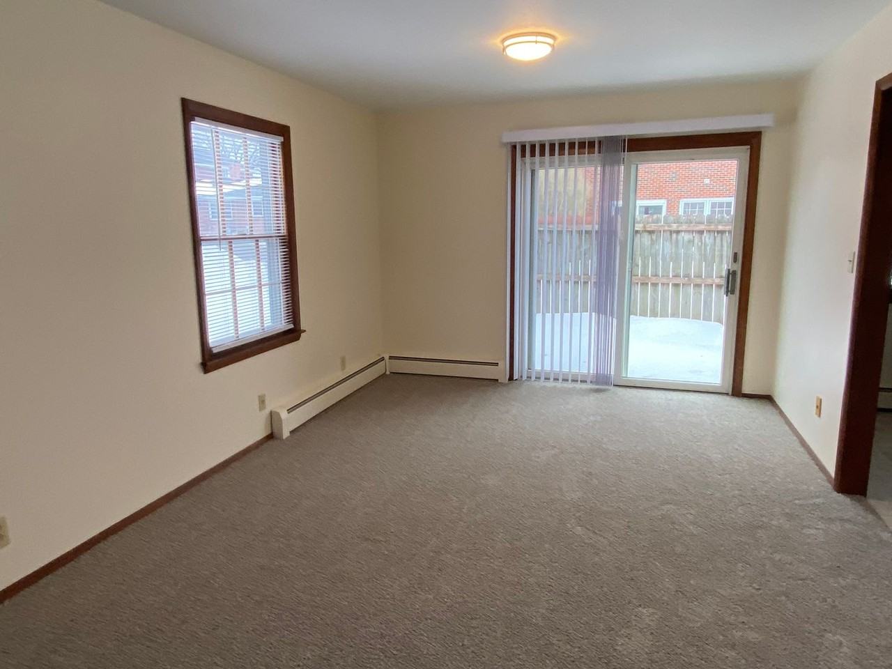 118 20th St - Photo 5 of 24