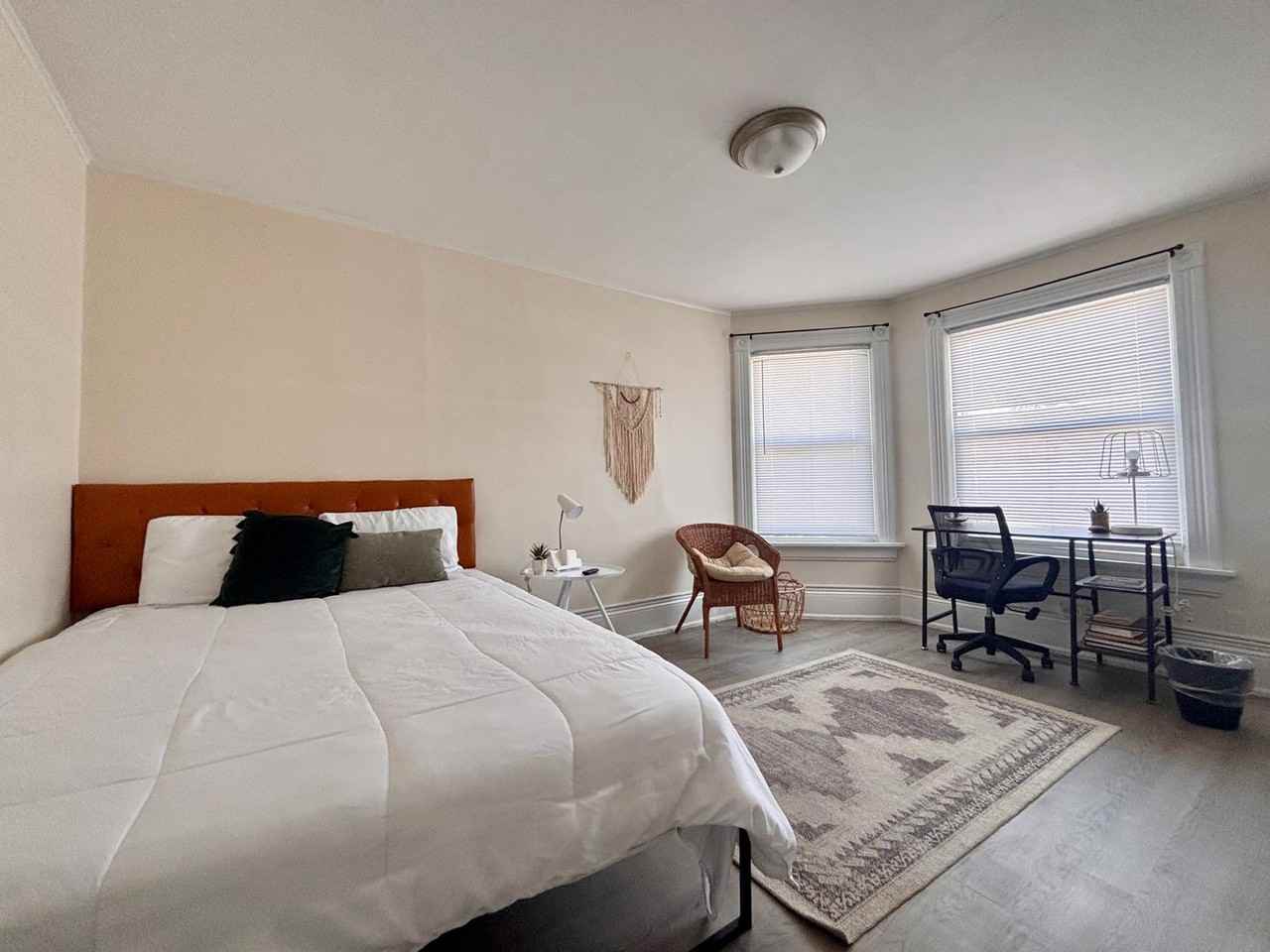 1934 Oakland - Photo 2 of 19