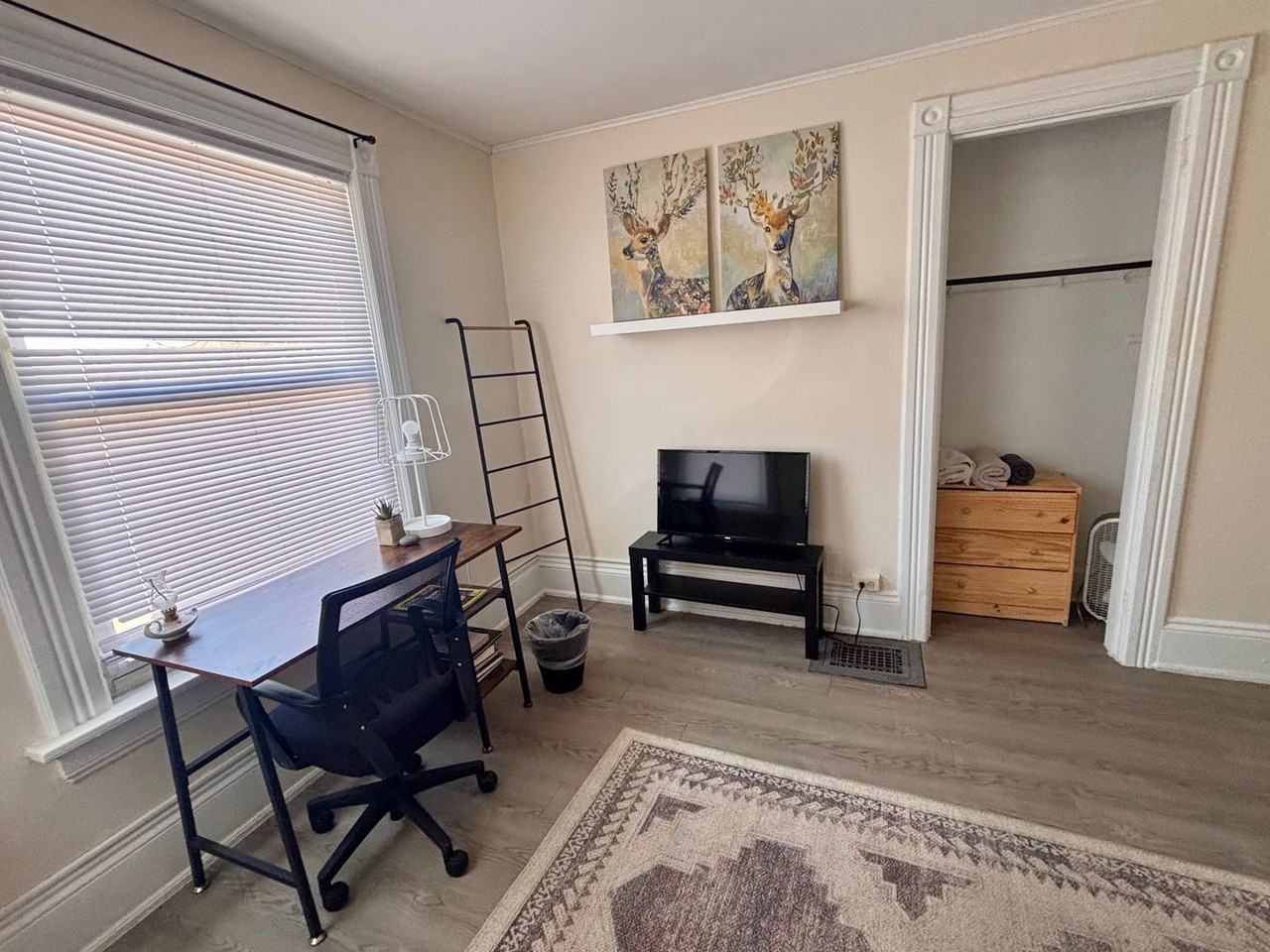 1934 Oakland - Photo 4 of 19