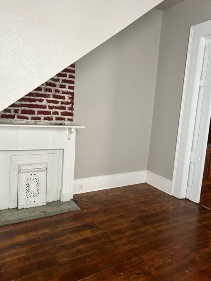 2727 Saint Philip St - Photo 4 of 10