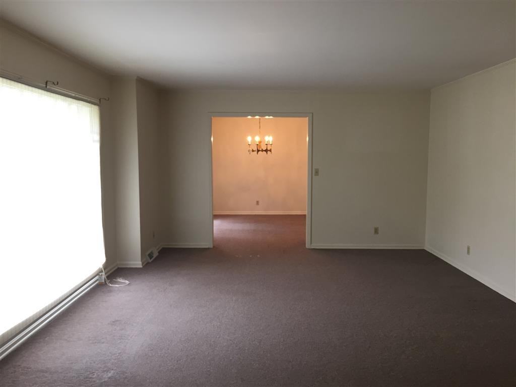 1135 Ridgecrest Dr - Photo 3 of 16