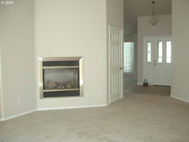 229 Cypress St - Photo 3 of 21