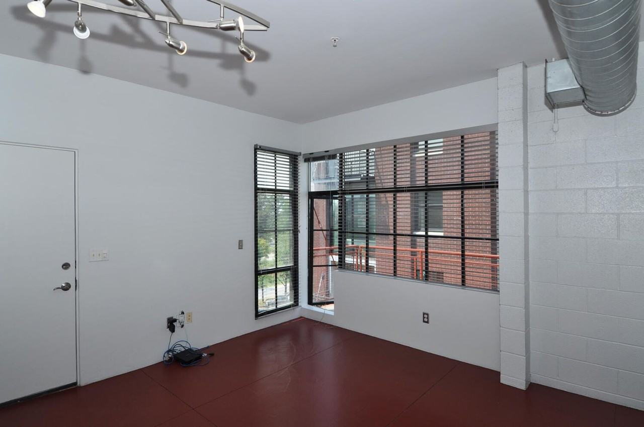 336 W Broadway #411 - Photo 4 of 25