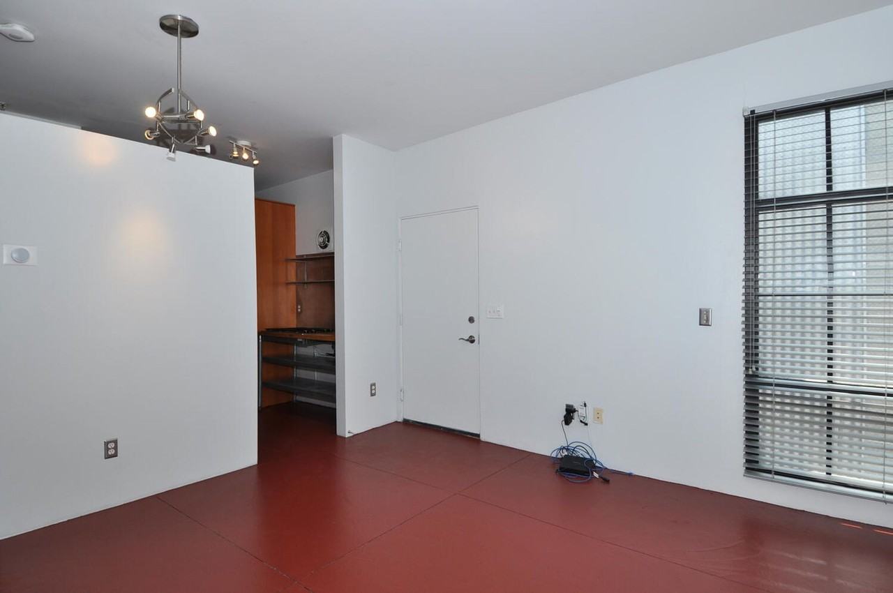 336 W Broadway #411 - Photo 6 of 25