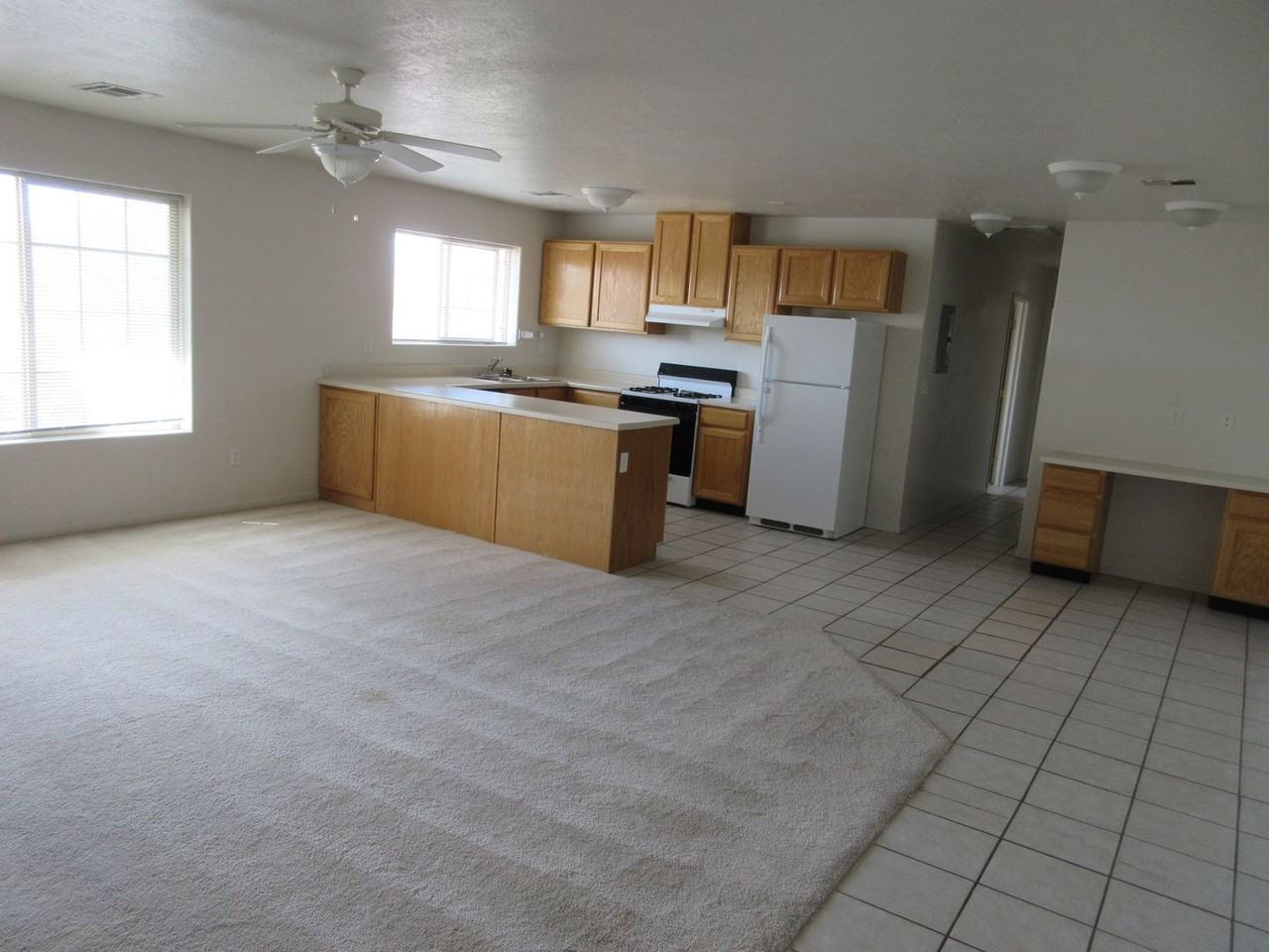330 N 900 West St - Photo 2 of 13