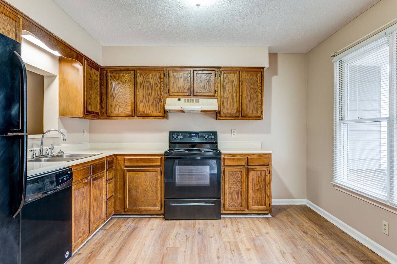 1017 Glendale Dr #55 - Photo 2 of 28