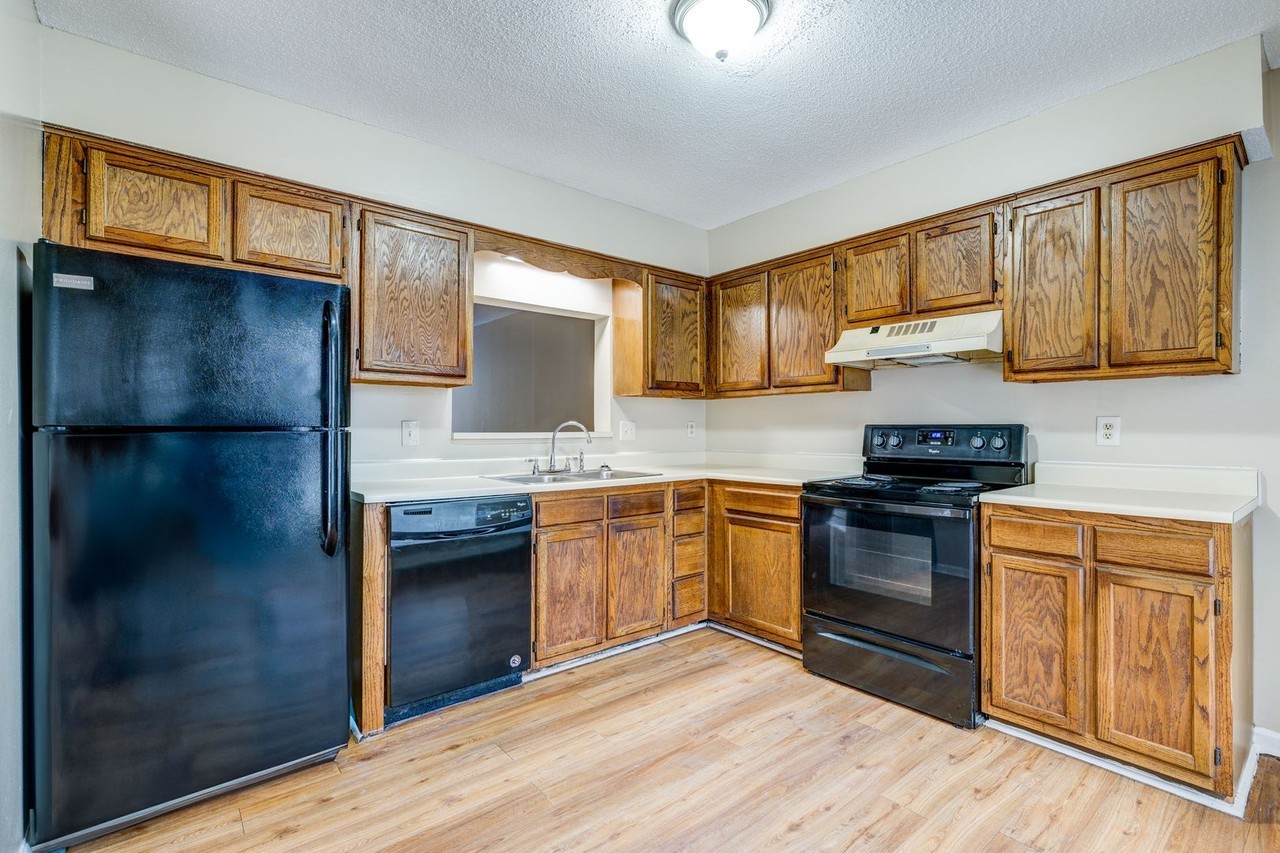 1017 Glendale Dr #55 - Photo 3 of 28