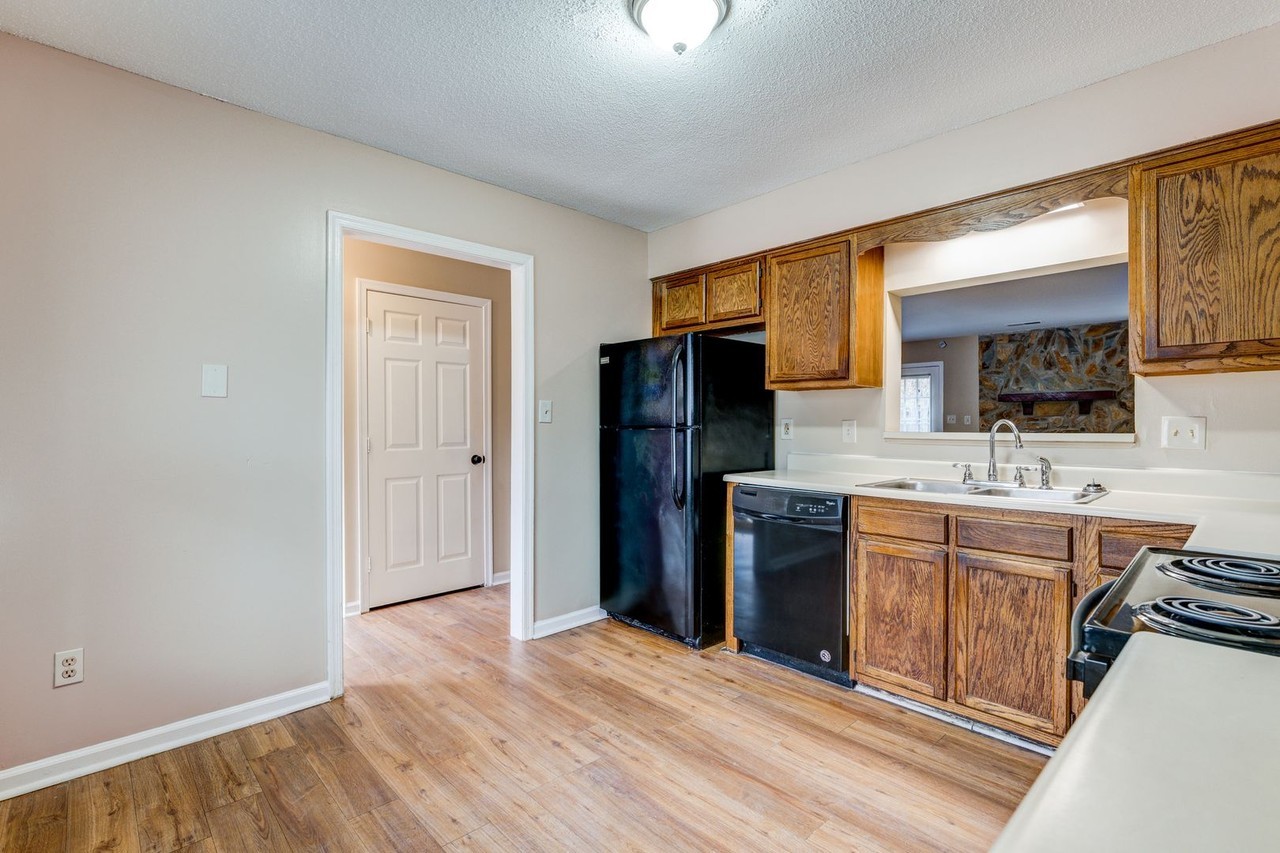 1017 Glendale Dr #55 - Photo 4 of 28