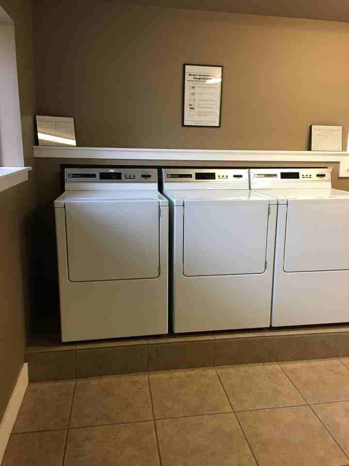 367 Se Cleveland Ave #14 - Photo 2 of 11