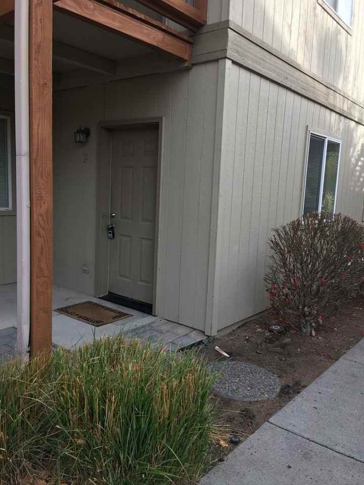 367 Se Cleveland Ave #14 - Photo 3 of 11