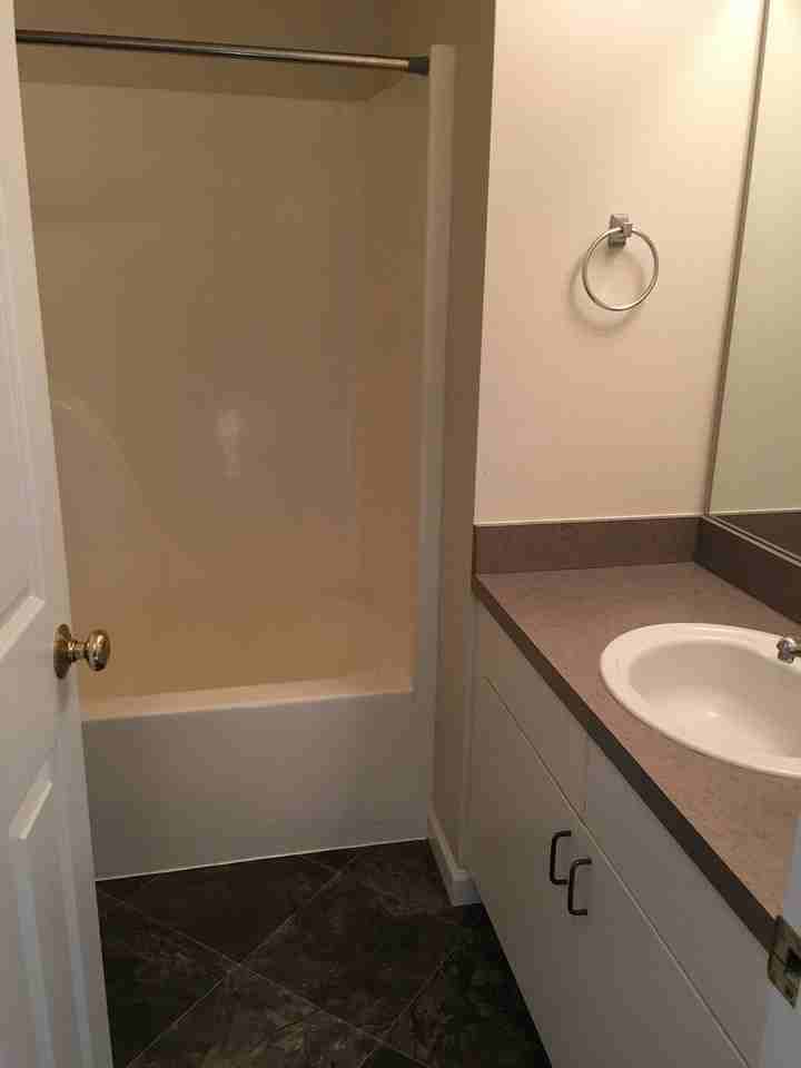 367 Se Cleveland Ave #14 - Photo 6 of 11