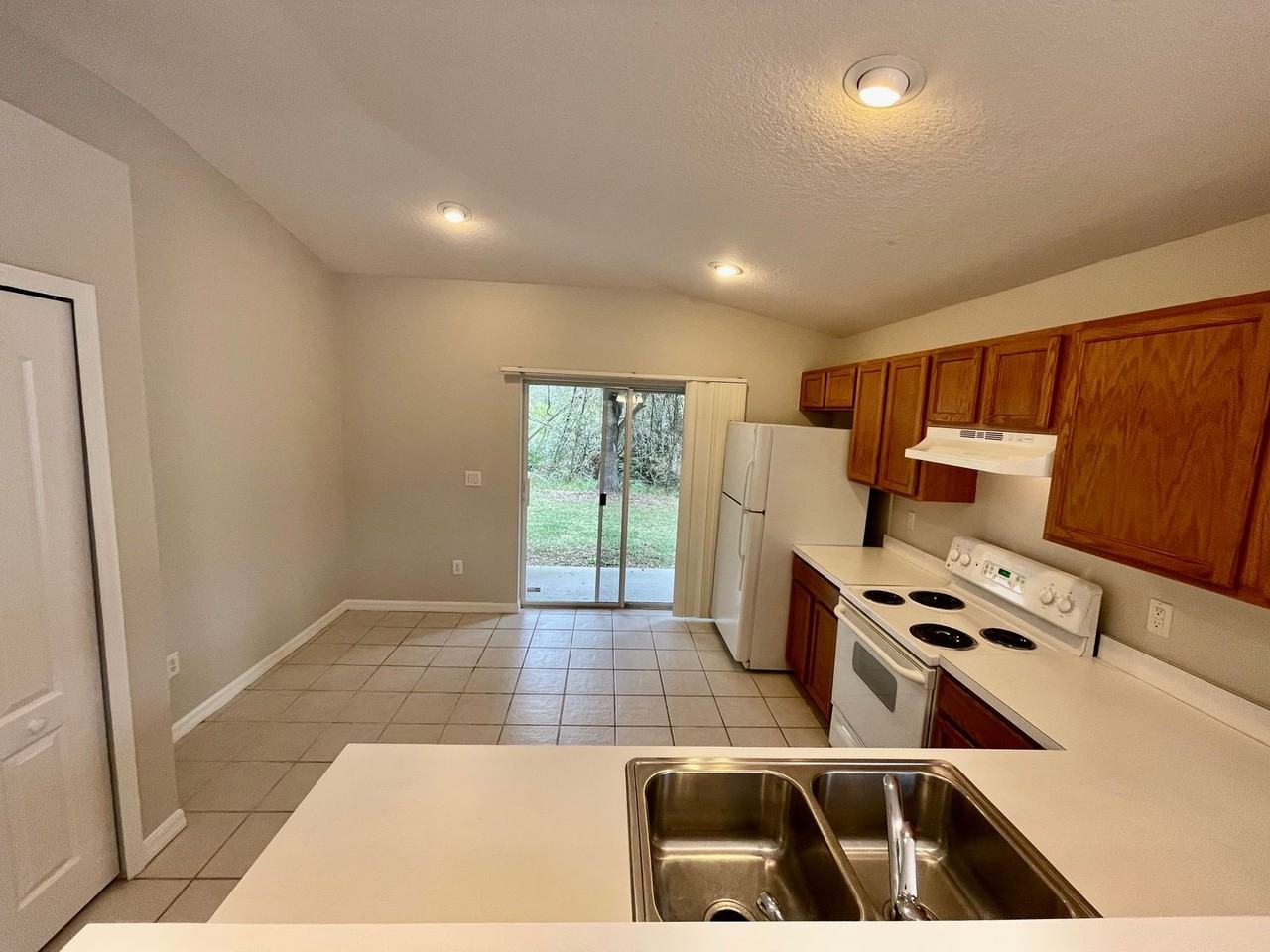 18237 Portside St - Photo 3 of 16