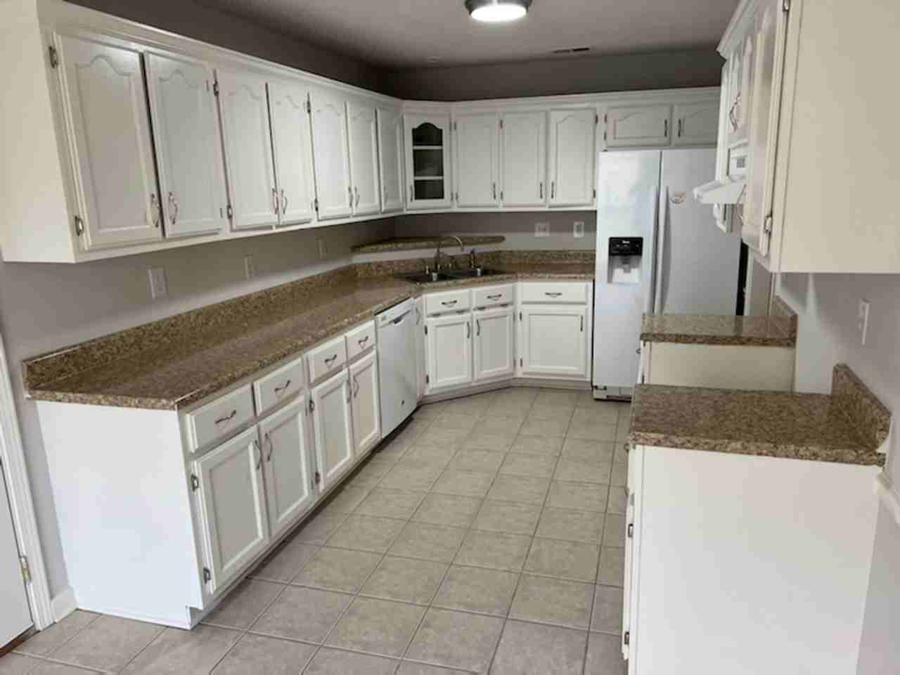 7703 Crystal Brook Cv - Photo 3 of 14