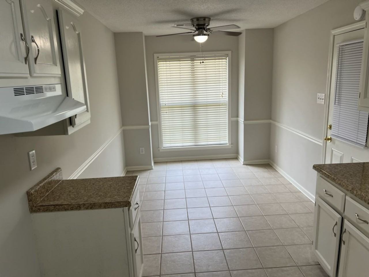 7703 Crystal Brook Cv - Photo 4 of 14