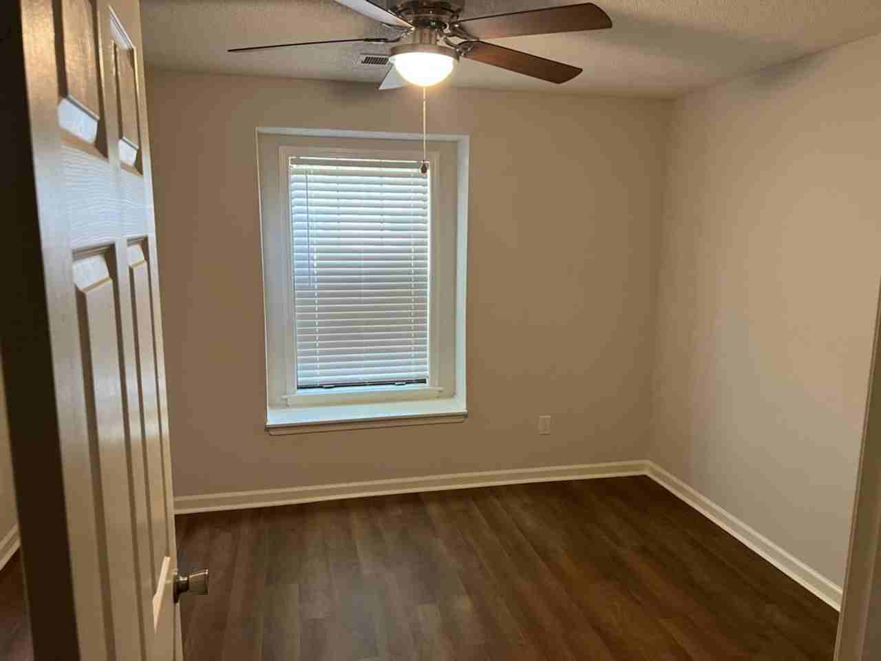 7703 Crystal Brook Cv - Photo 6 of 14