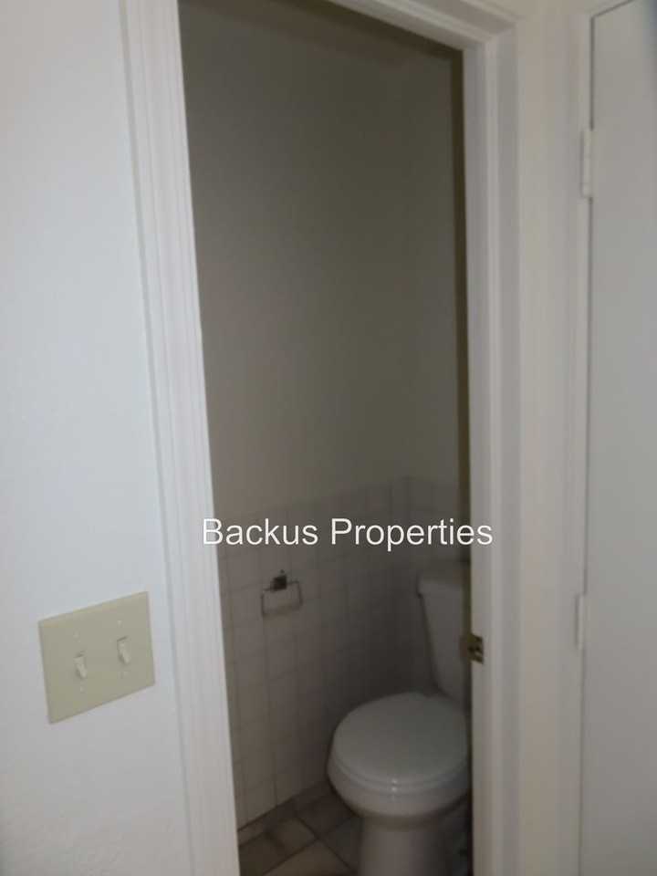 1825 Palm Ave #A - Photo 5 of 18