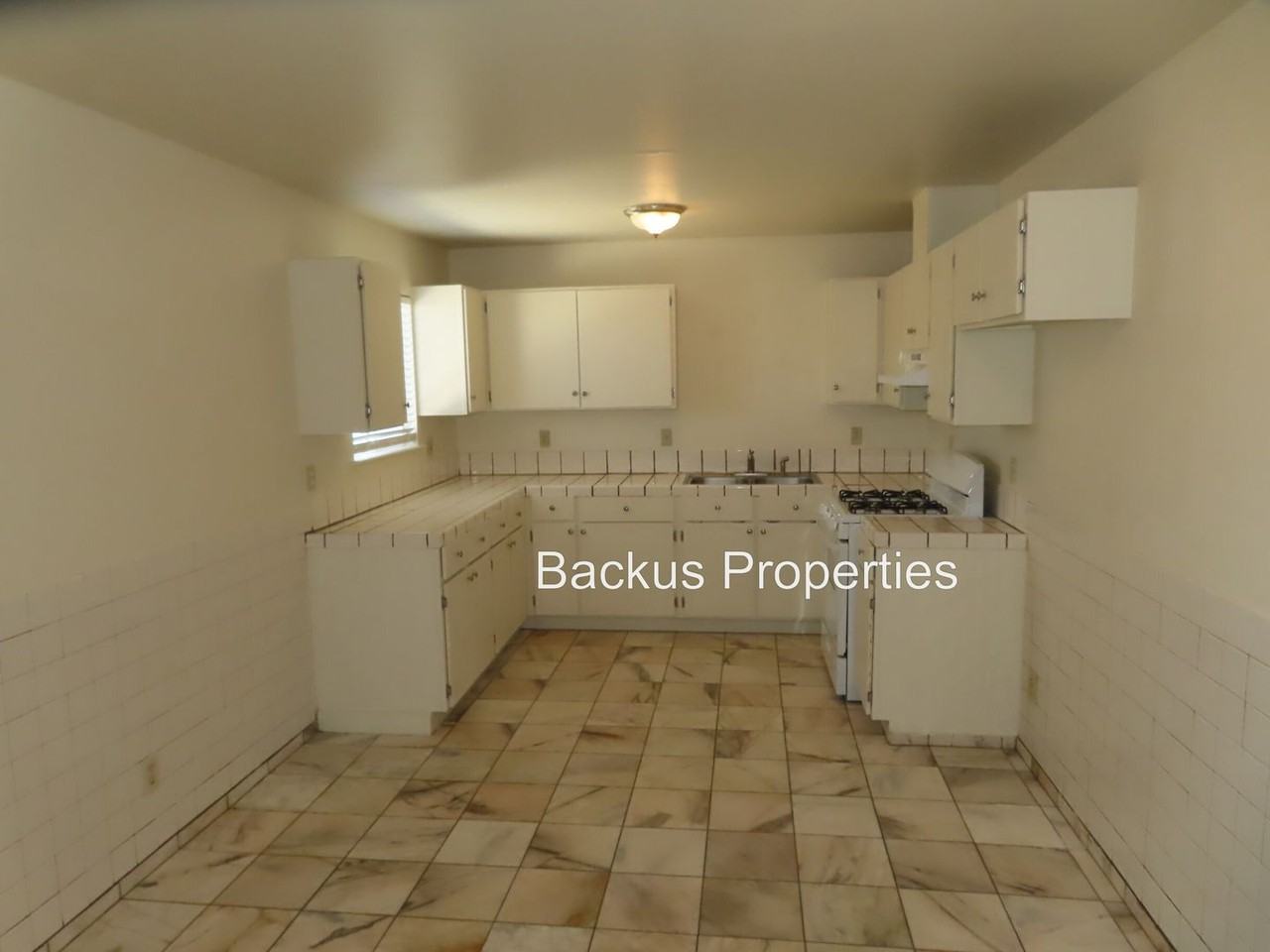 1825 Palm Ave #A - Photo 6 of 18