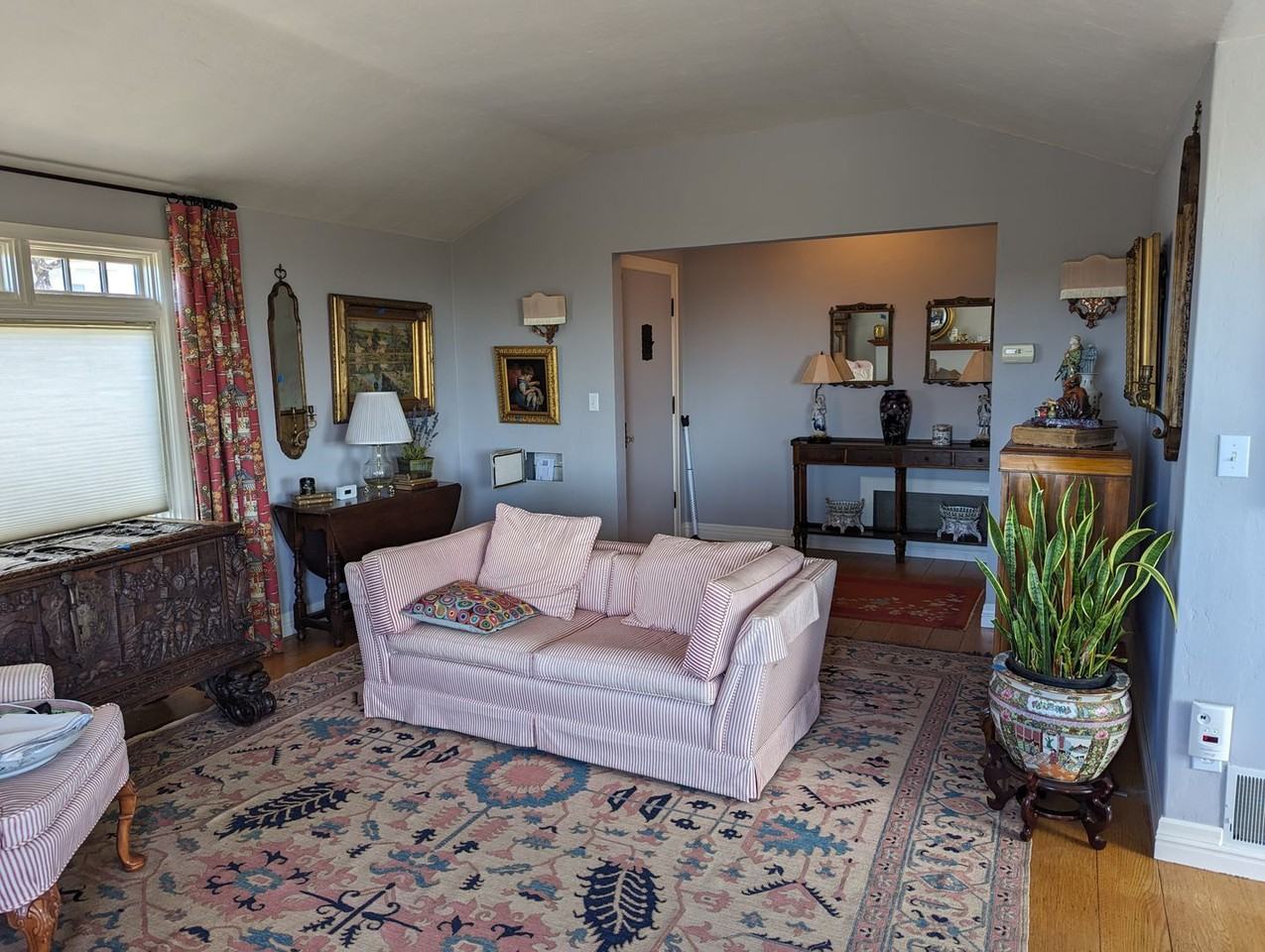 34 Stratford Rd - Photo 6 of 27