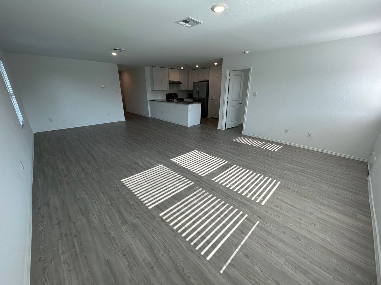 9946 Dicket Mead Rd - Photo 4 of 28