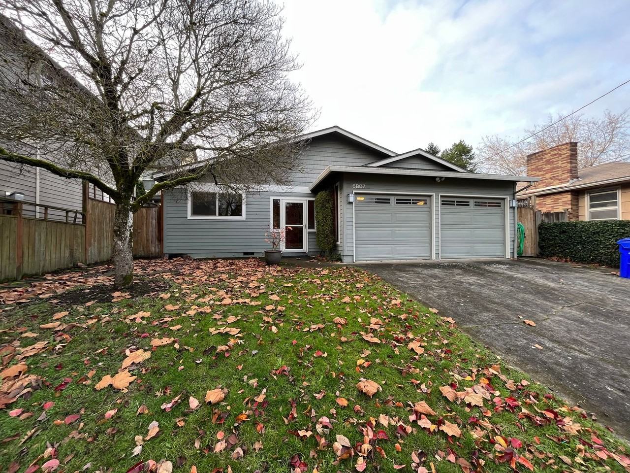 6807 N Villard Ave - Photo 3 of 34