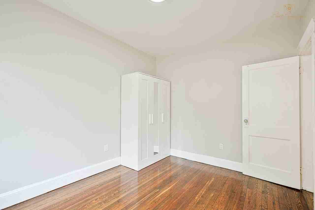 448-450 Pleasant Valley Pkwy. - Photo 3 of 7