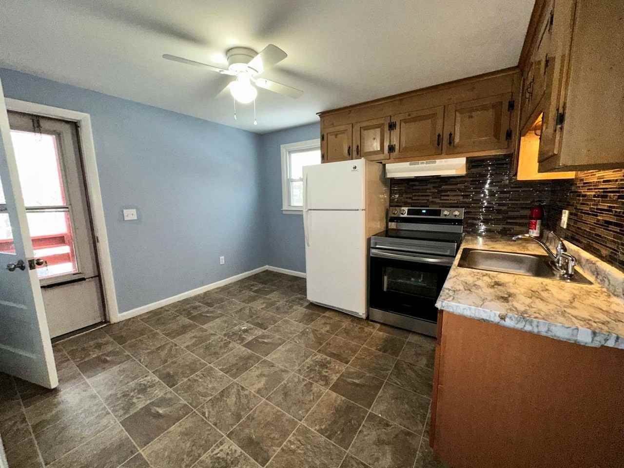 9 Crawford St - Photo 3 of 13