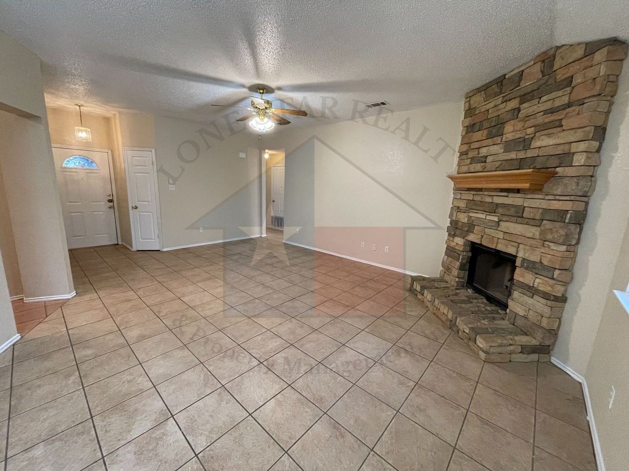 5006 Rockdale Dr - Photo 3 of 23