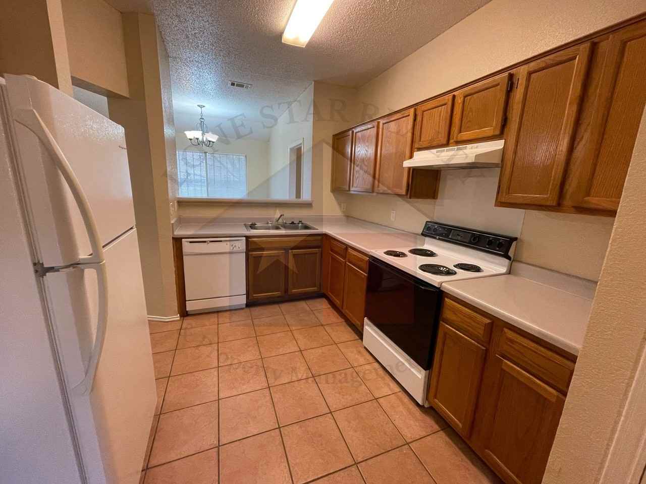 5006 Rockdale Dr - Photo 6 of 23