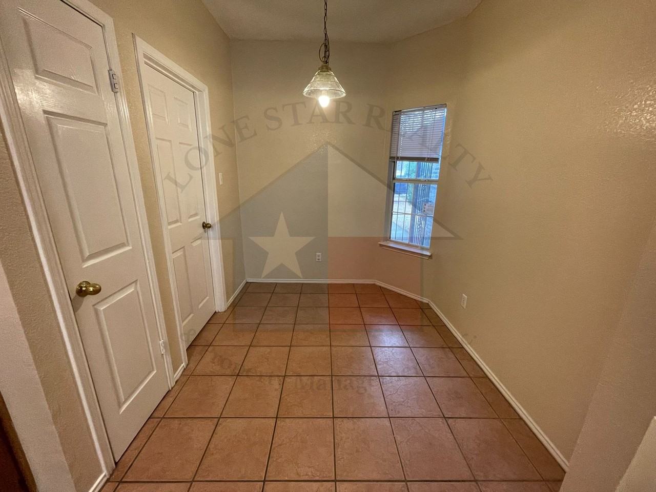 5006 Rockdale Dr - Photo 7 of 23