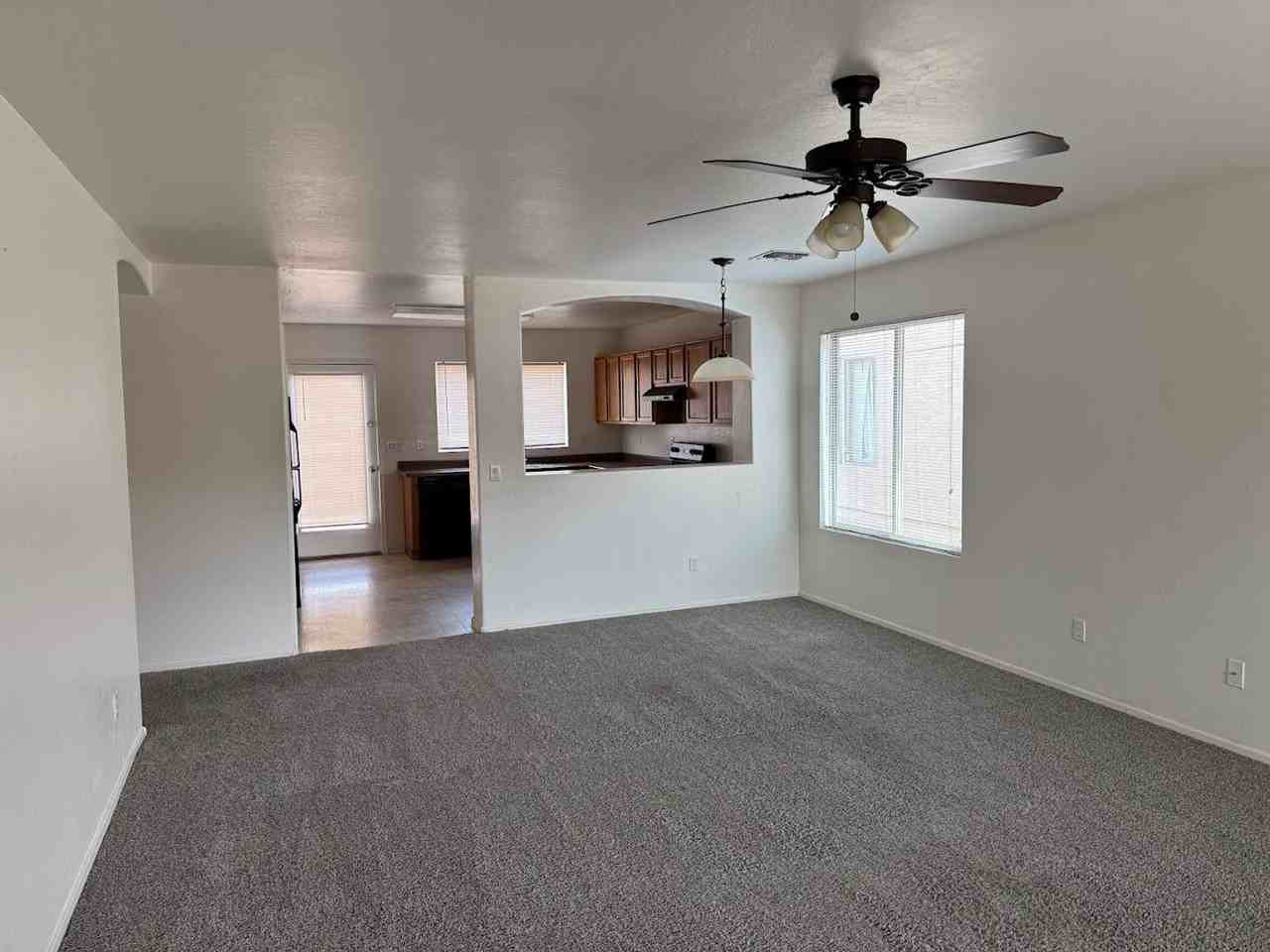 9820 W Heber Rd - Photo 4 of 15