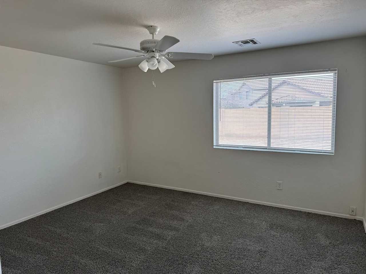 9820 W Heber Rd - Photo 7 of 15