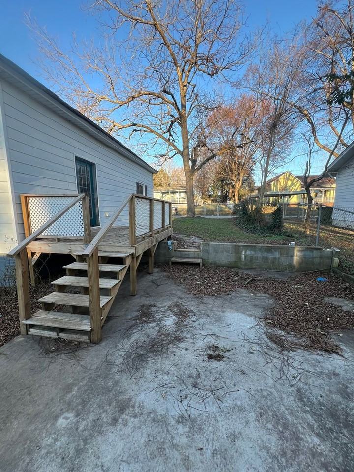 306 Walnut St - Photo 3 of 39