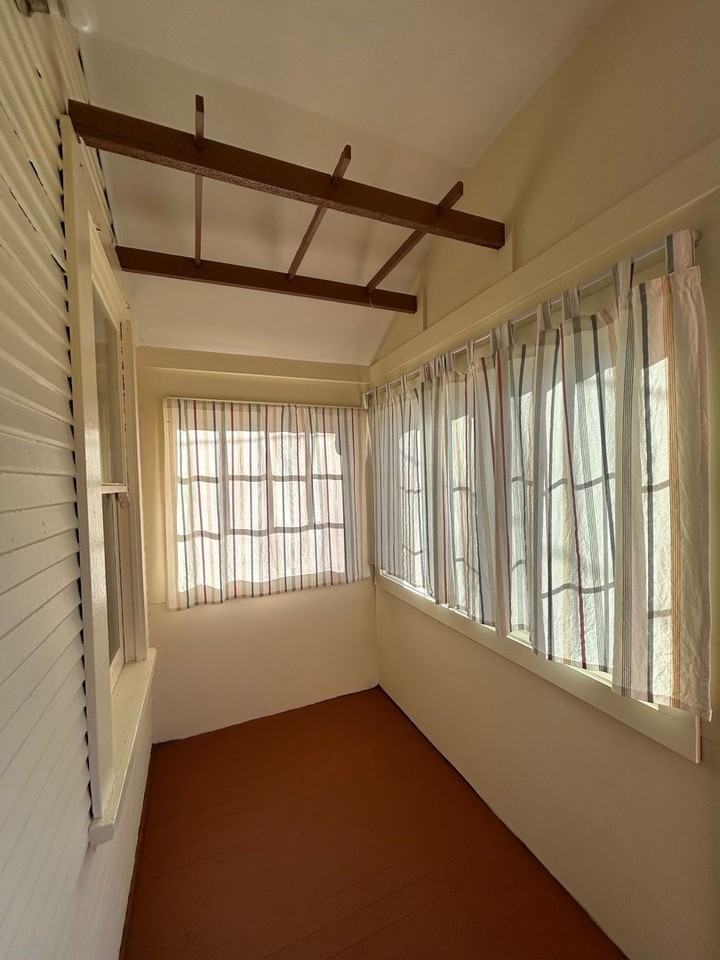 3730 Se 66th Ave - Photo 3 of 16