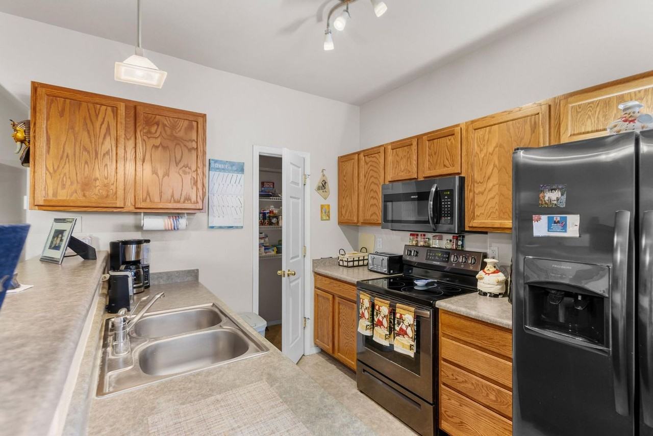 13601 Wenonah Ave Se - Photo 3 of 18