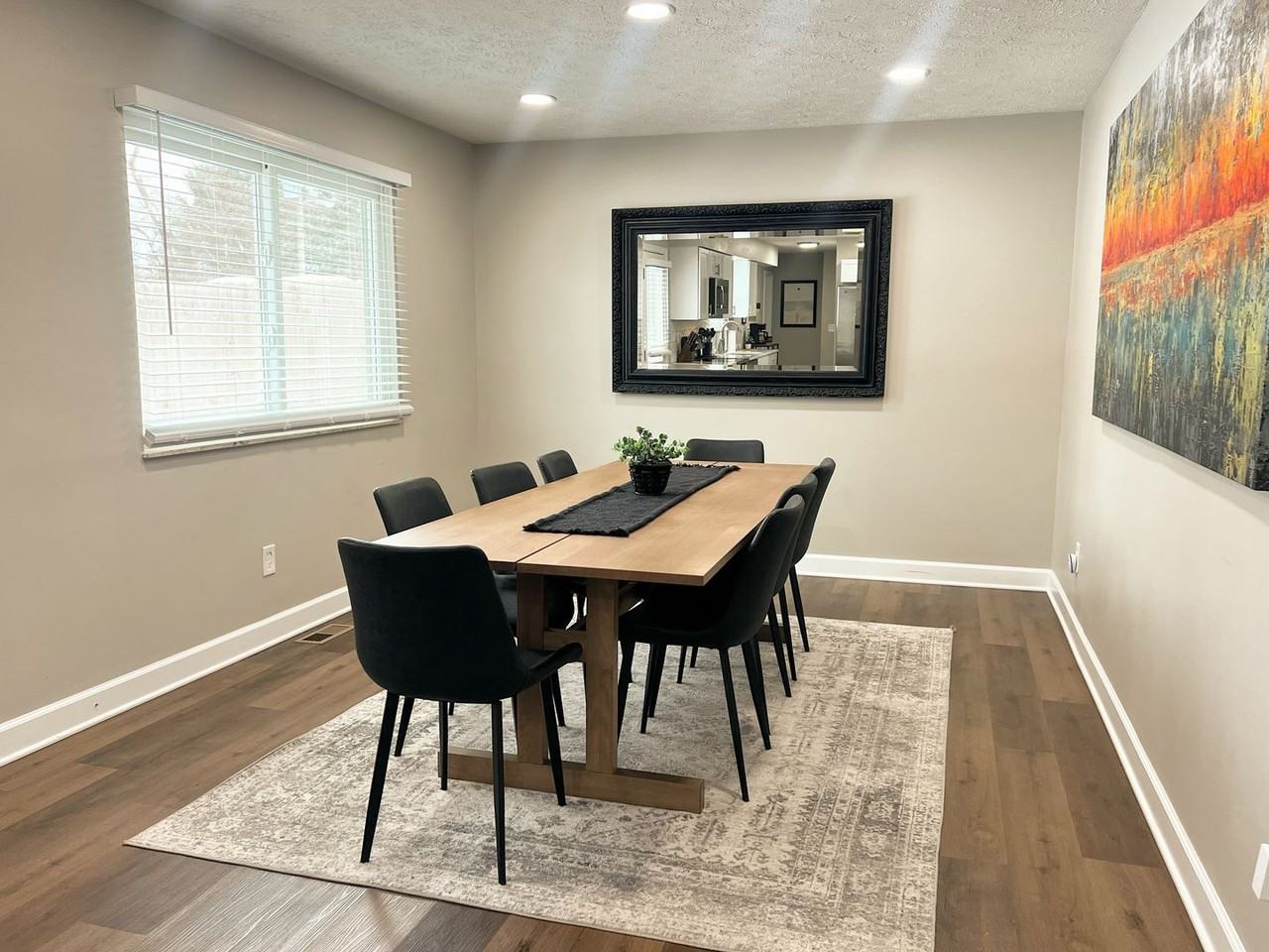 329 Catherine Dr - Photo 5 of 30