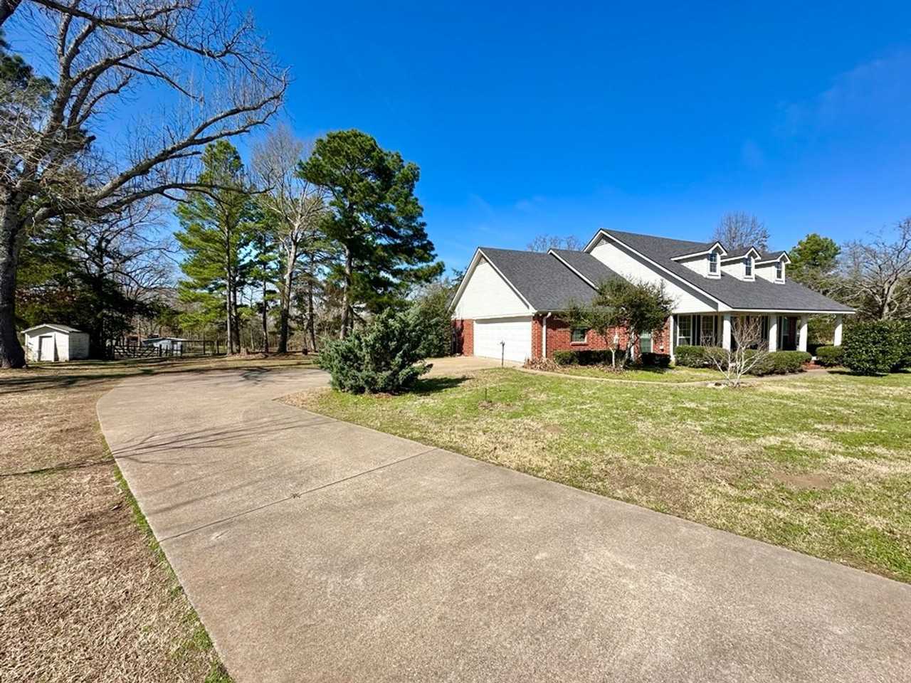 10191 Fm 607 N - Photo 3 of 37