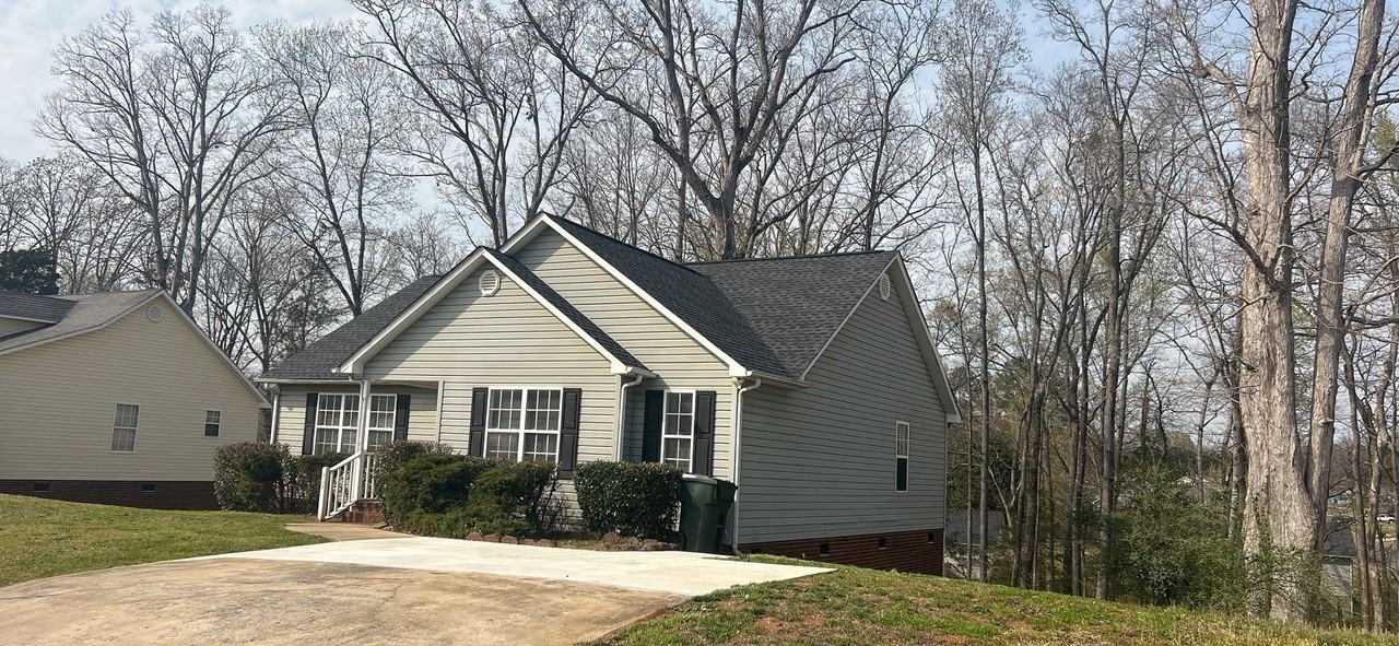 232 Dewars Dr - Photo 2 of 13