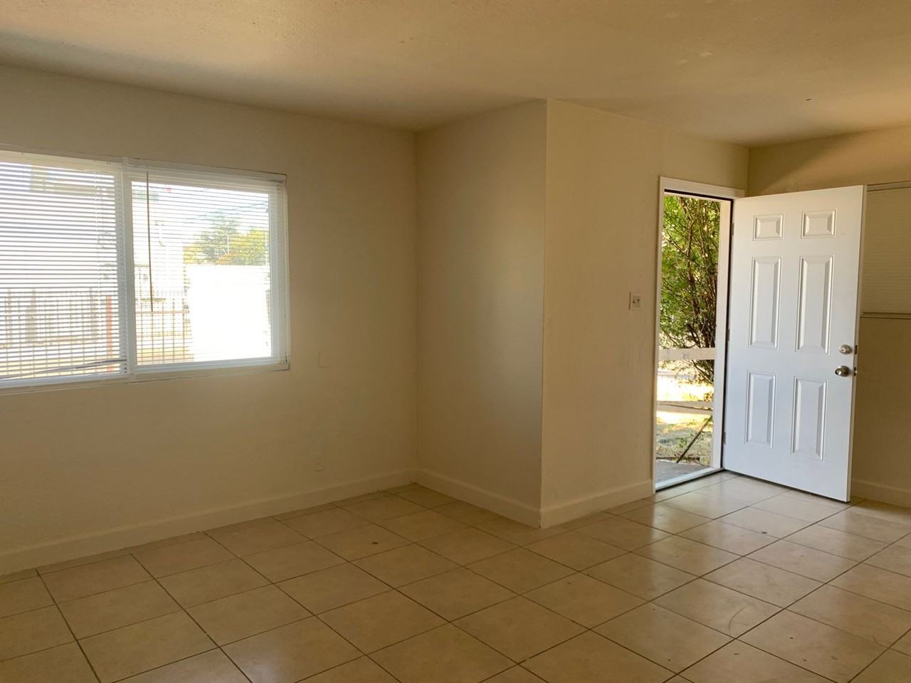 4004 Martin Luther King Jr Blvd - Photo 2 of 7