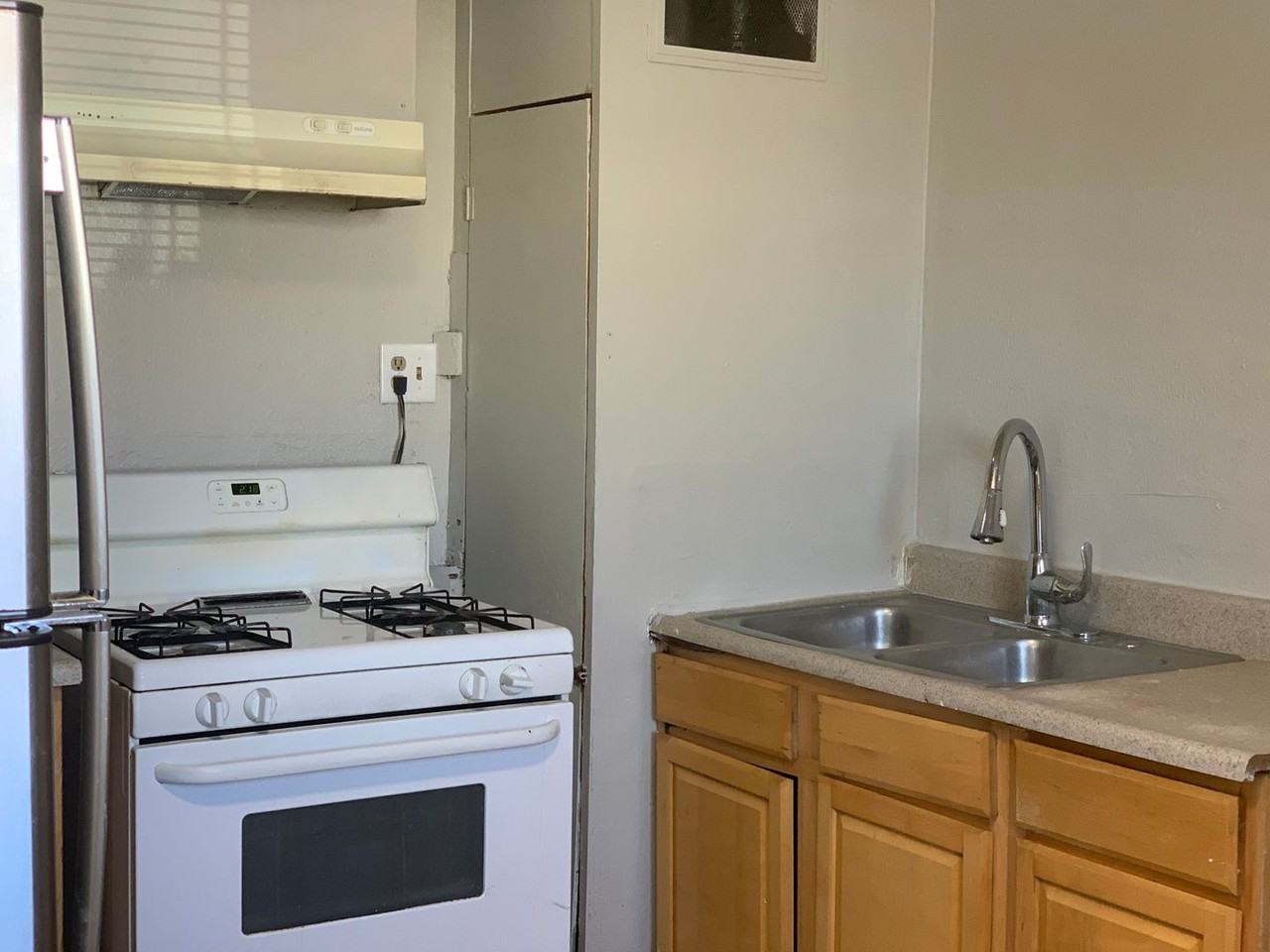 4004 Martin Luther King Jr Blvd - Photo 3 of 7