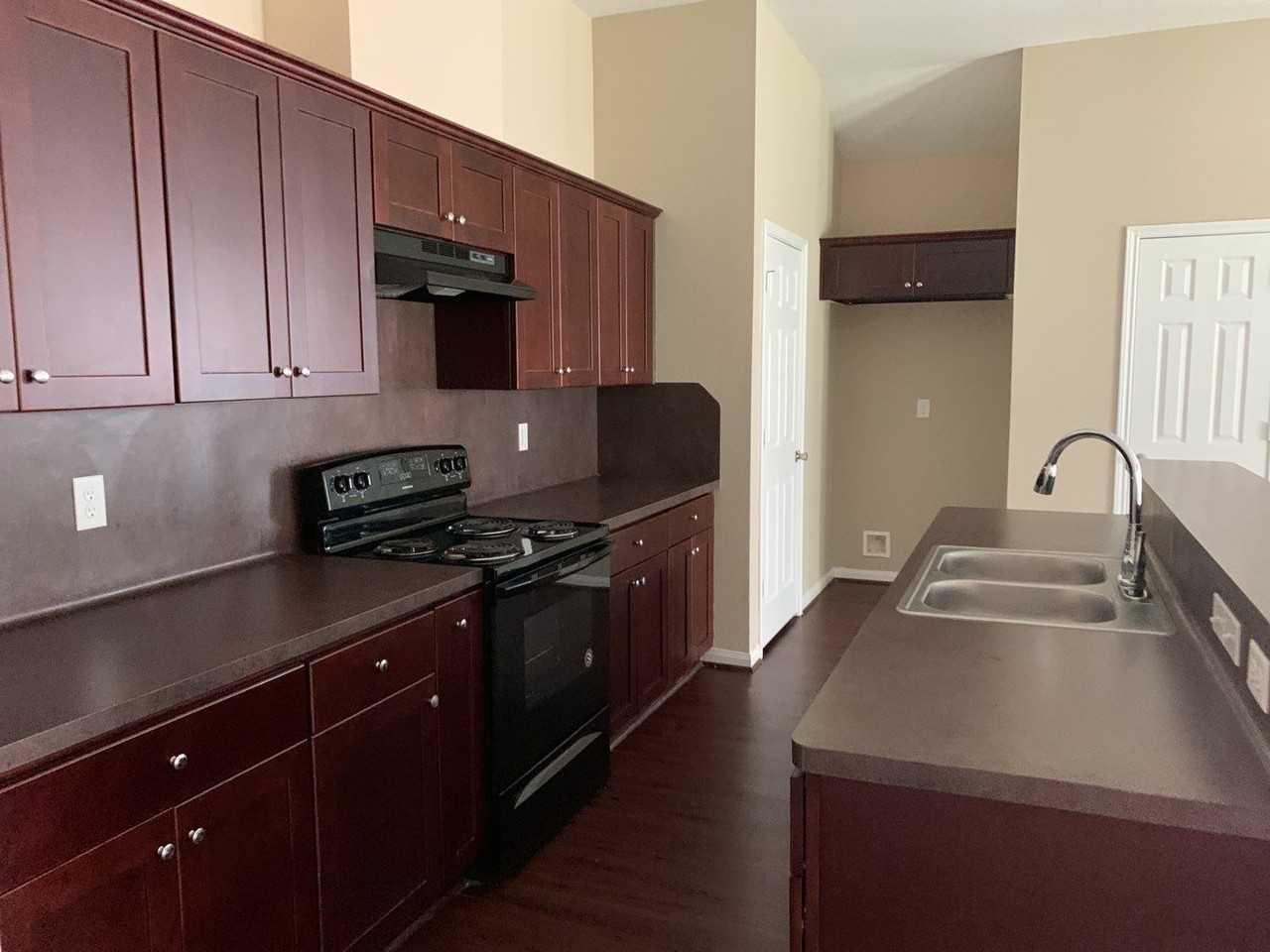 8205 Claiborne St - Photo 2 of 16