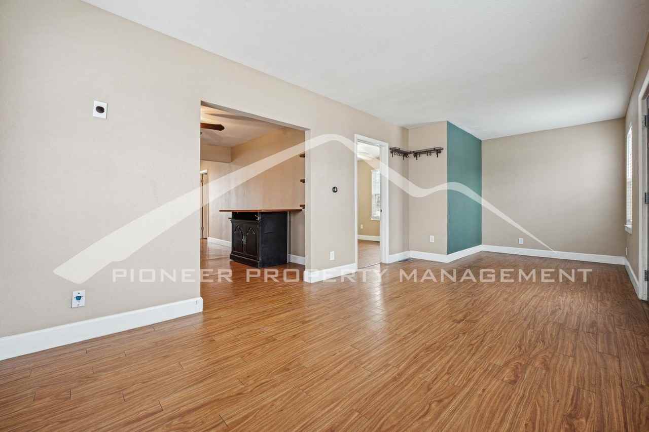 145 S Quitman St - Photo 3 of 22