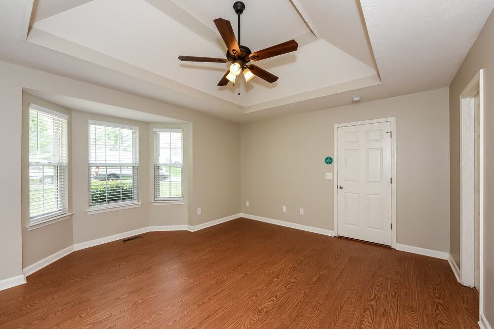 534 Summit Way - Photo 7 of 16