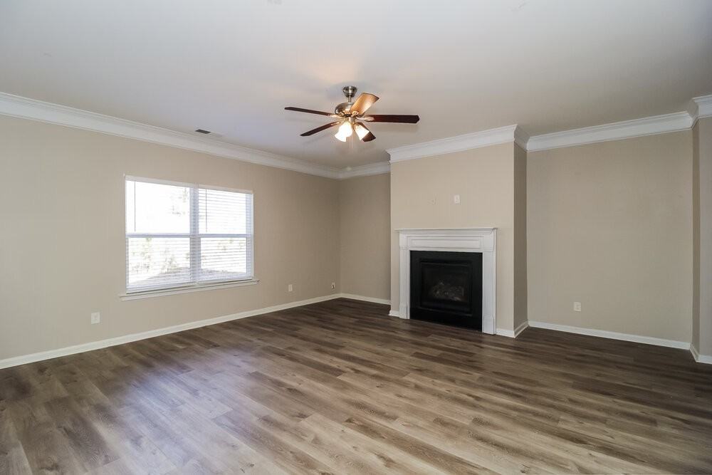 330 Persian Ivy Way - Photo 4 of 17