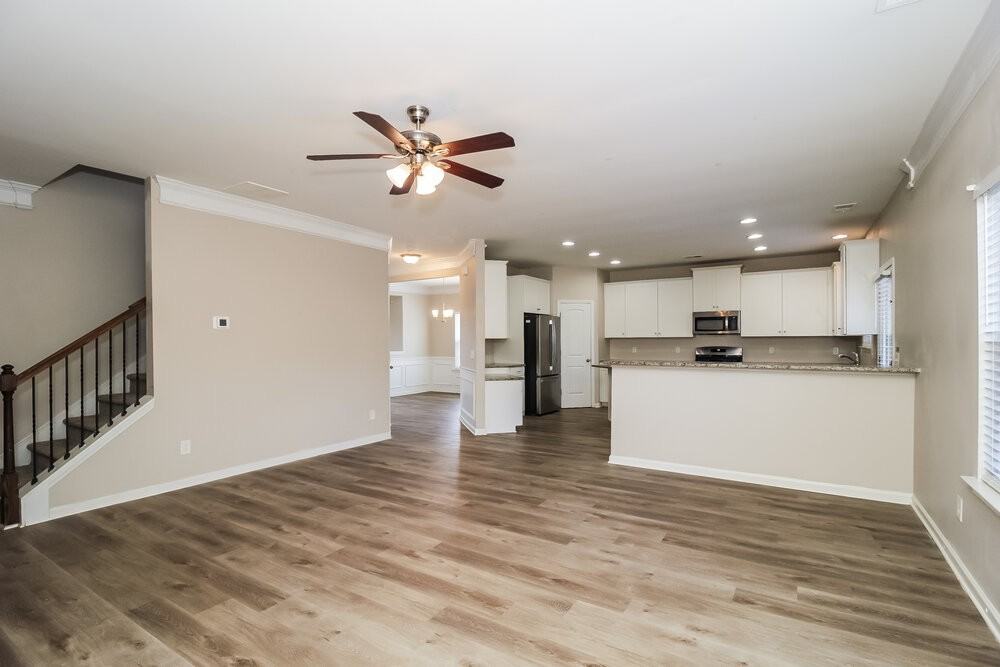 330 Persian Ivy Way - Photo 7 of 17