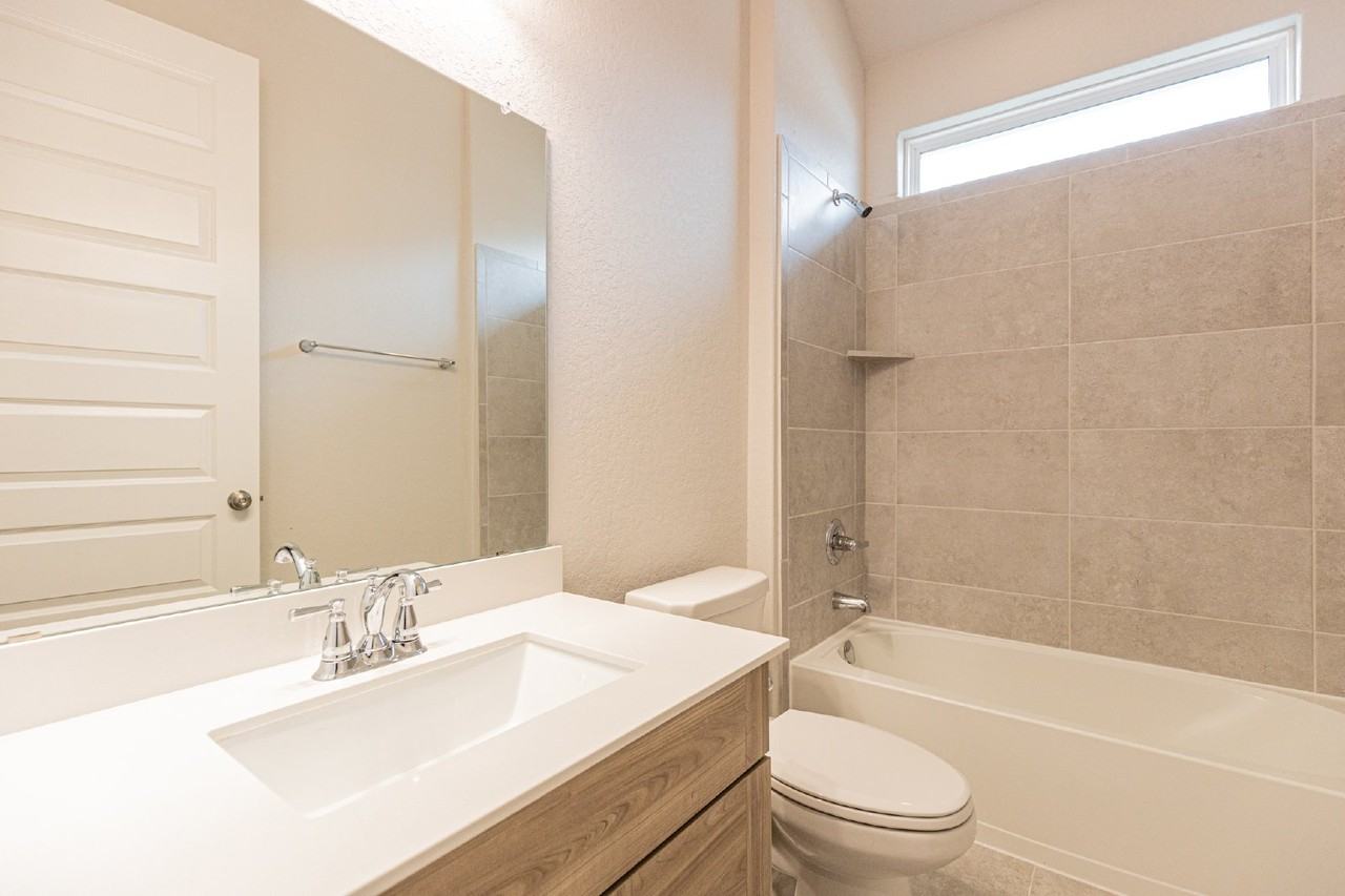 920 Foxbrook Way - Photo 7 of 46