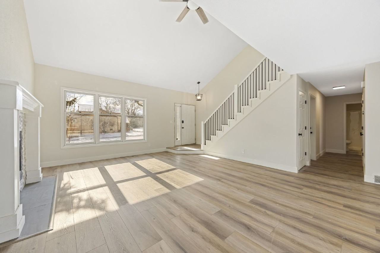 1807 Etton Dr - Photo 3 of 22