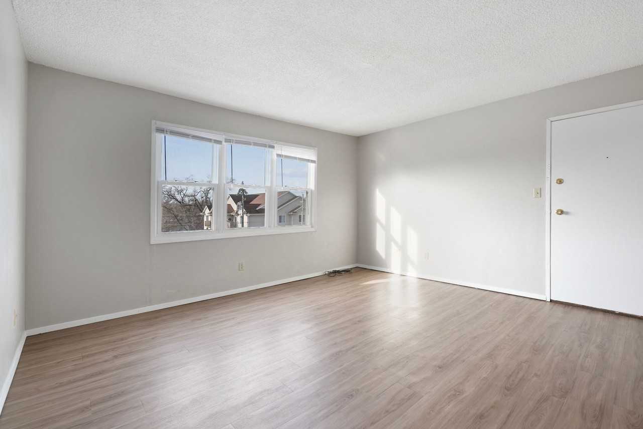 Leavitt Park Apartments - Photo 5 of 15