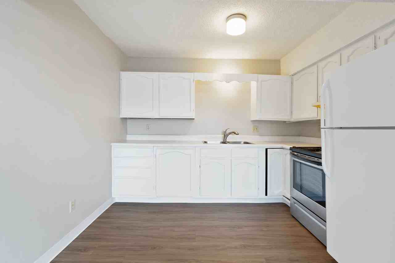 Leavitt Park Apartments - Photo 7 of 15